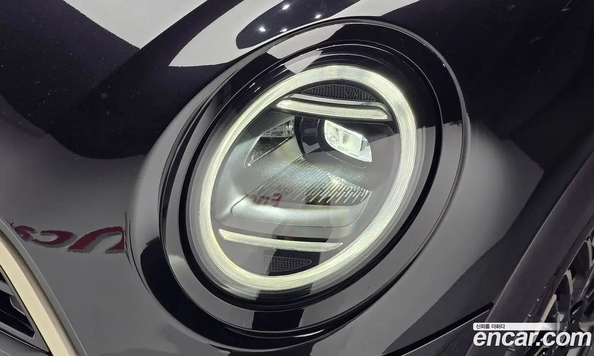 Mini Cooper 2024 2.0 автомат (гидро), фото 8
