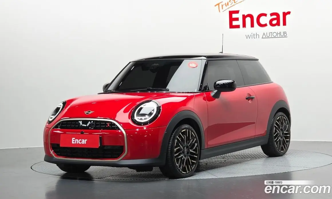 Mini Cooper 2025 2.0 автомат (гидро), фото 1