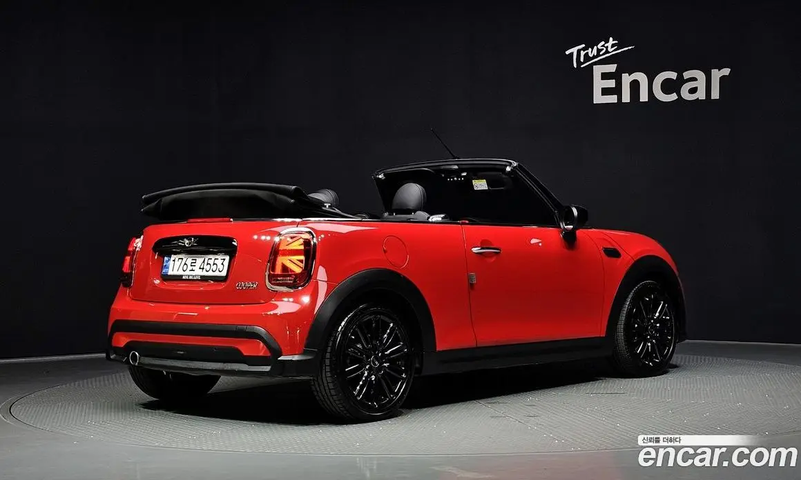 Mini Cooper Convertible 2023 1.5 автомат (гидро), фото 2