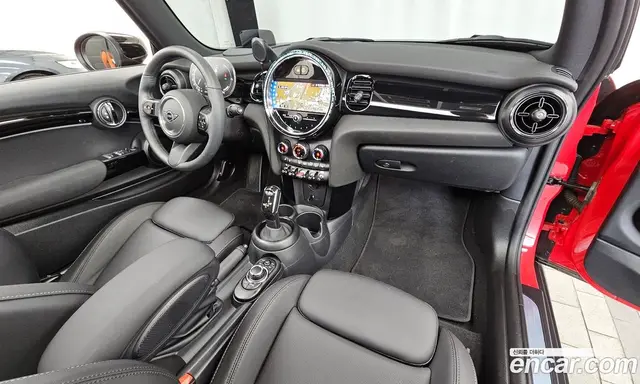 Mini Cooper Convertible 2023 1.5 автомат (гидро), миниатюра 7