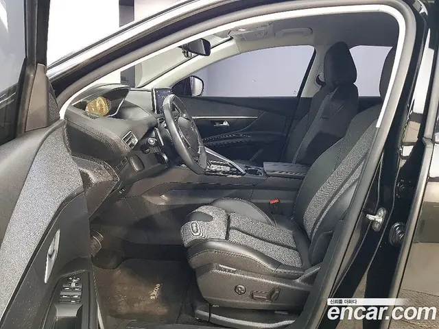 Peugeot 3008 2018 1.6 автомат (гидро), миниатюра 8