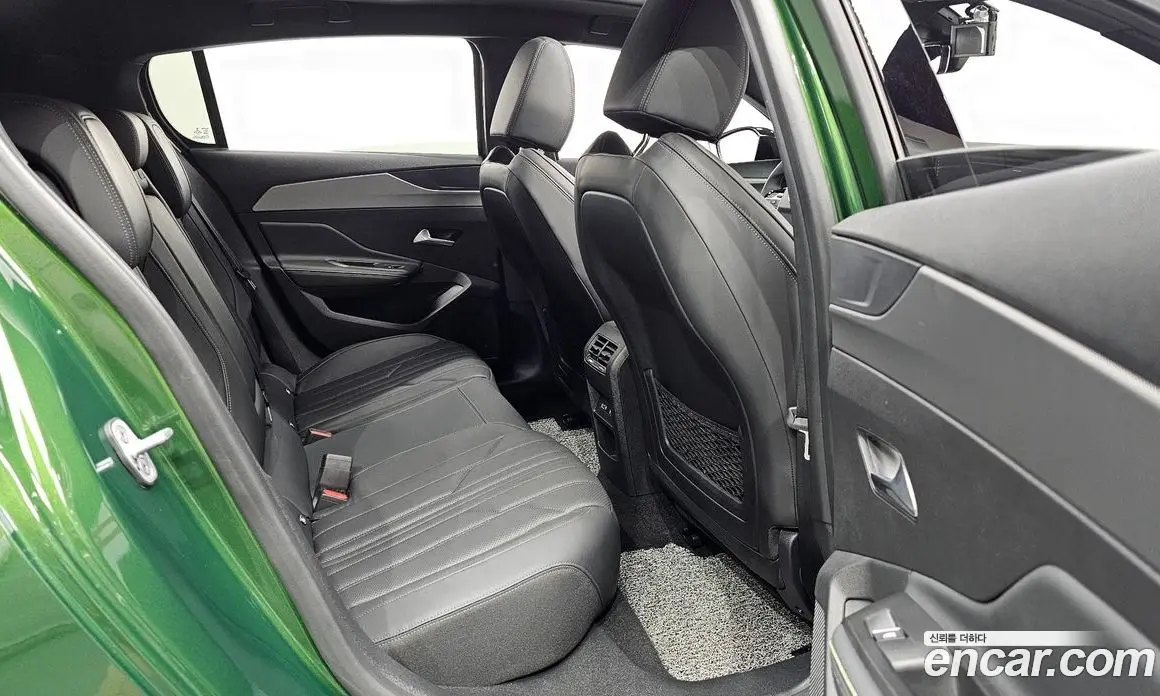 Peugeot 308 2023 1.5 автомат (гидро), фото 18