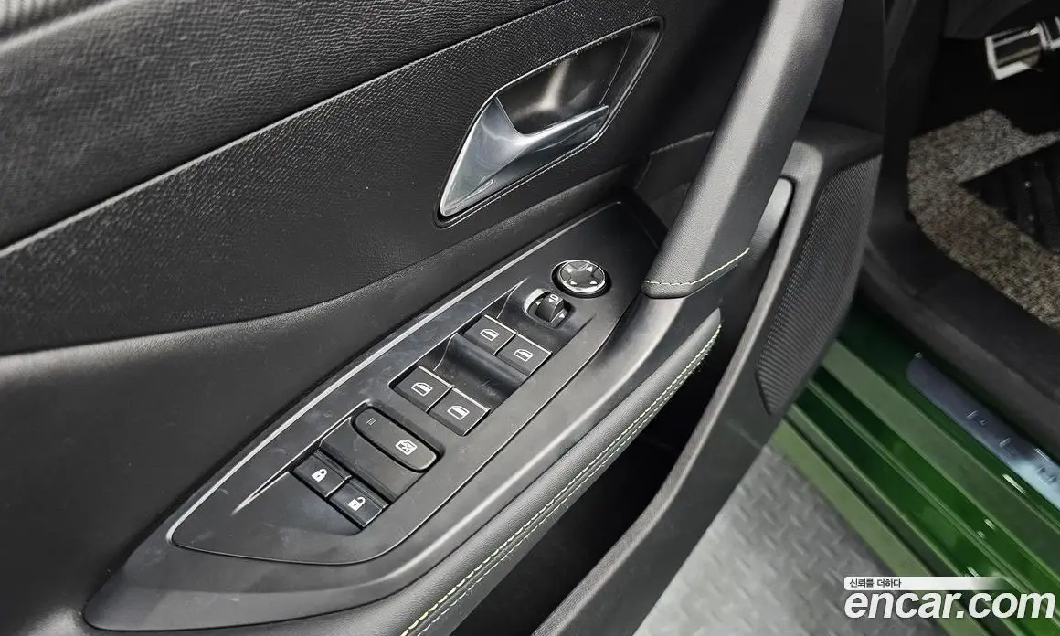 Peugeot 308 2023 1.5 автомат (гидро), фото 29