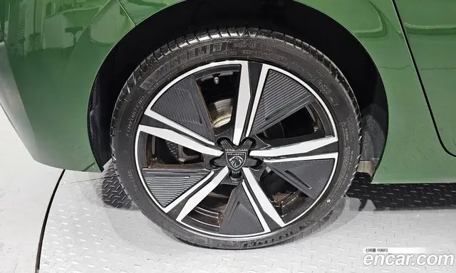 Peugeot 308 2023 1.5 автомат (гидро), миниатюра 5