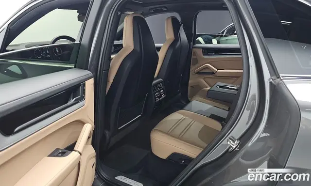 Porsche Cayenne 2024 3.0 автомат (гидро), миниатюра 12