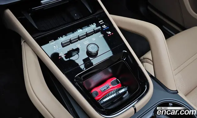 Porsche Cayenne 2024 3.0 автомат (гидро), миниатюра 9