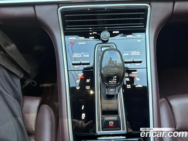 Porsche Panamera 2018 3.0 автомат (гидро), миниатюра 10