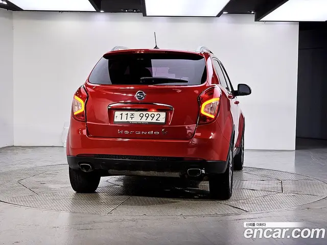 SsangYong Korando 2015 2.0 автомат (гидро), миниатюра 3