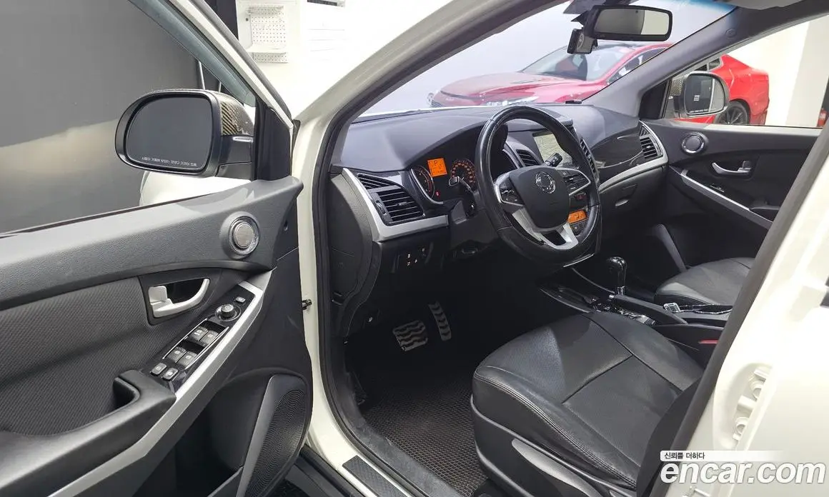 SsangYong Korando 2017 2.2 автомат (гидро), фото 13