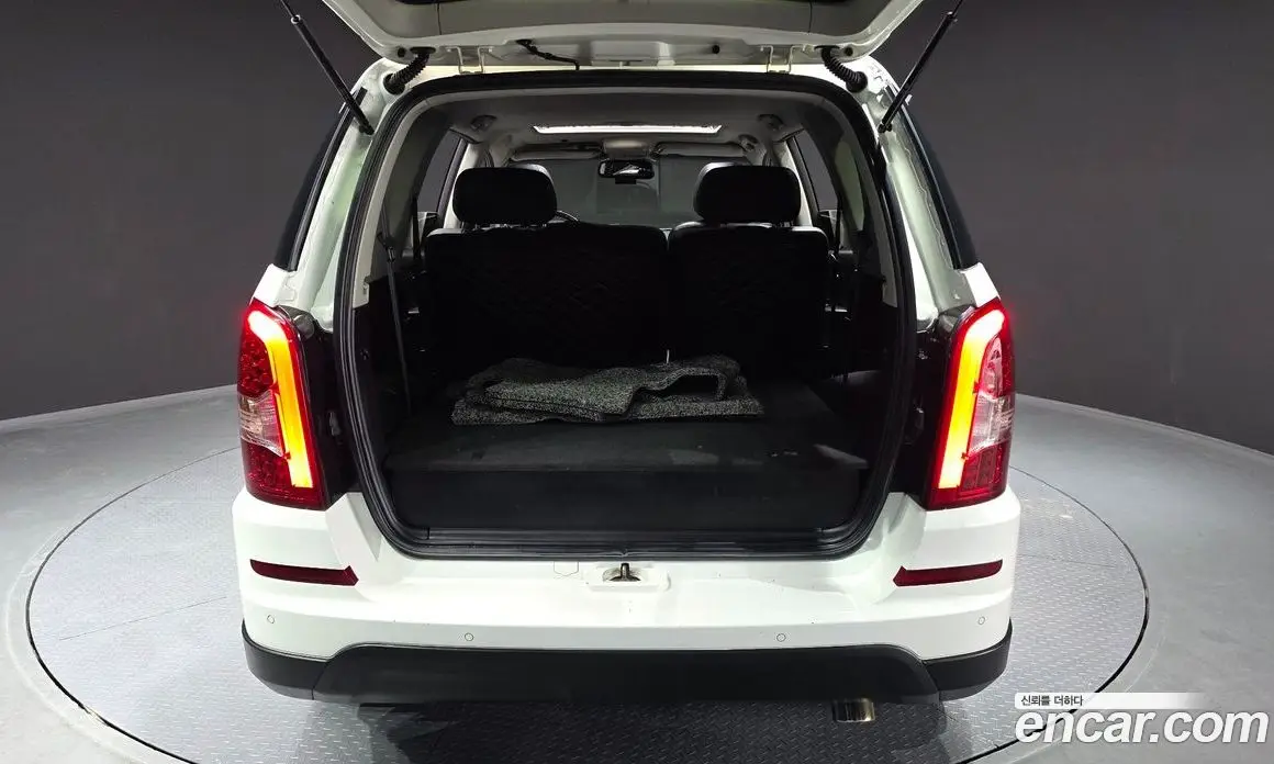 SsangYong Rexton 2013 2.0 автомат (гидро), фото 20