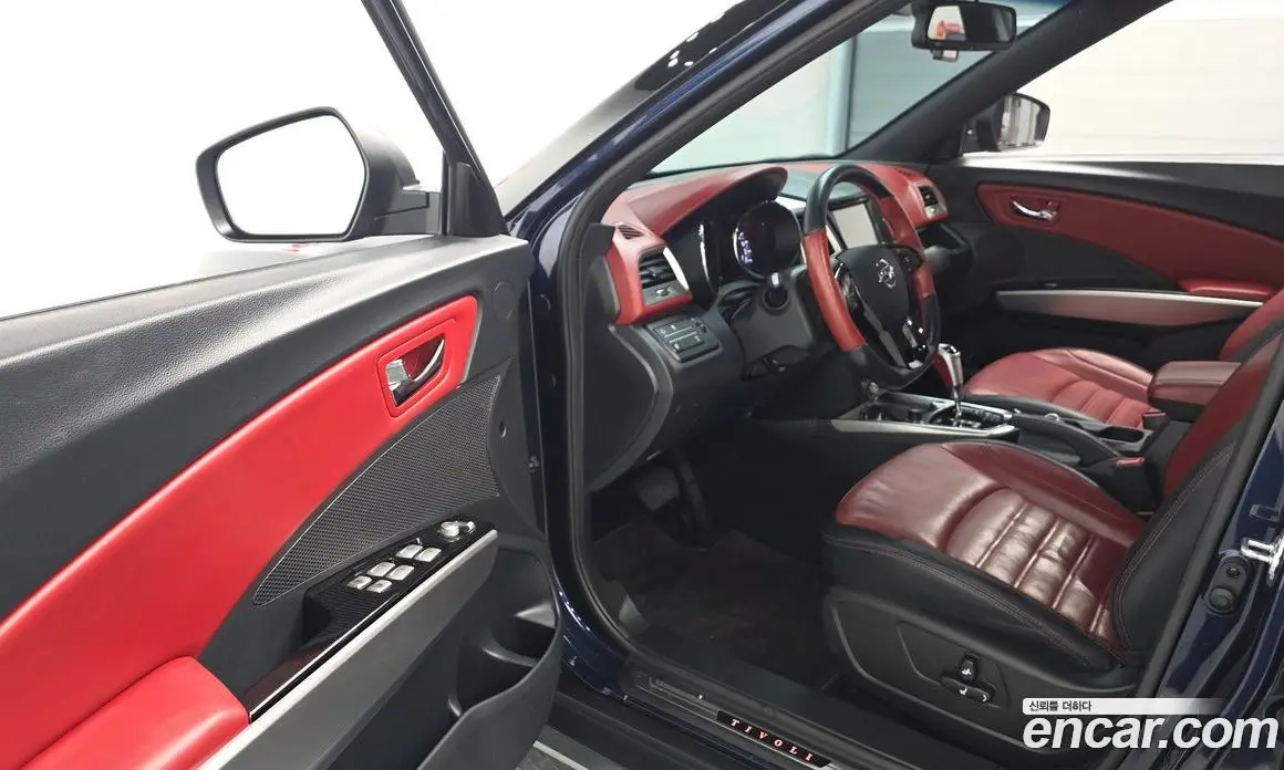 SsangYong TIBOLI 2015 1.6 автомат (гидро), фото 13