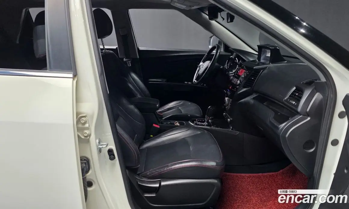 SsangYong TIBOLI 2016 1.6 автомат (гидро), фото 17