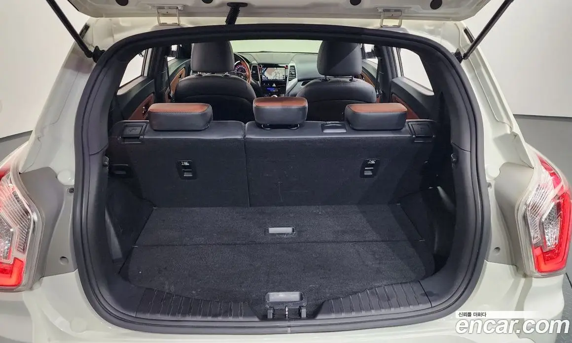 SsangYong TIBOLI 2017 1.6 автомат (гидро), фото 18