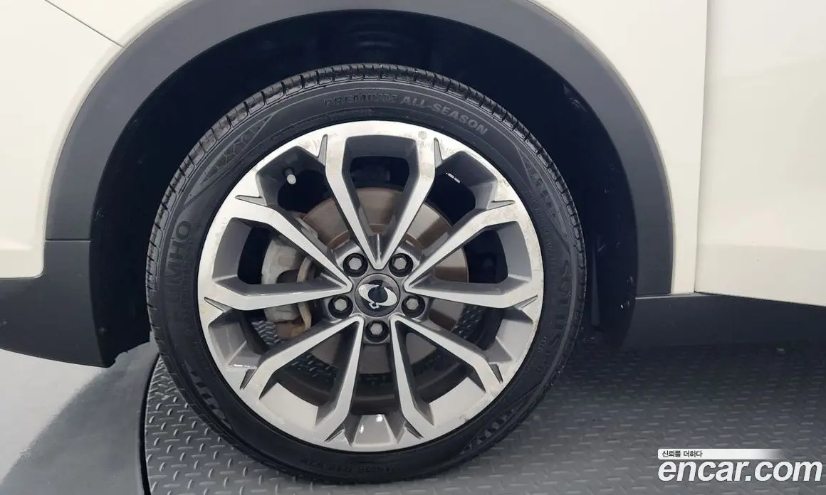 SsangYong TIBOLI 2018 1.6 автомат (гидро), фото 5