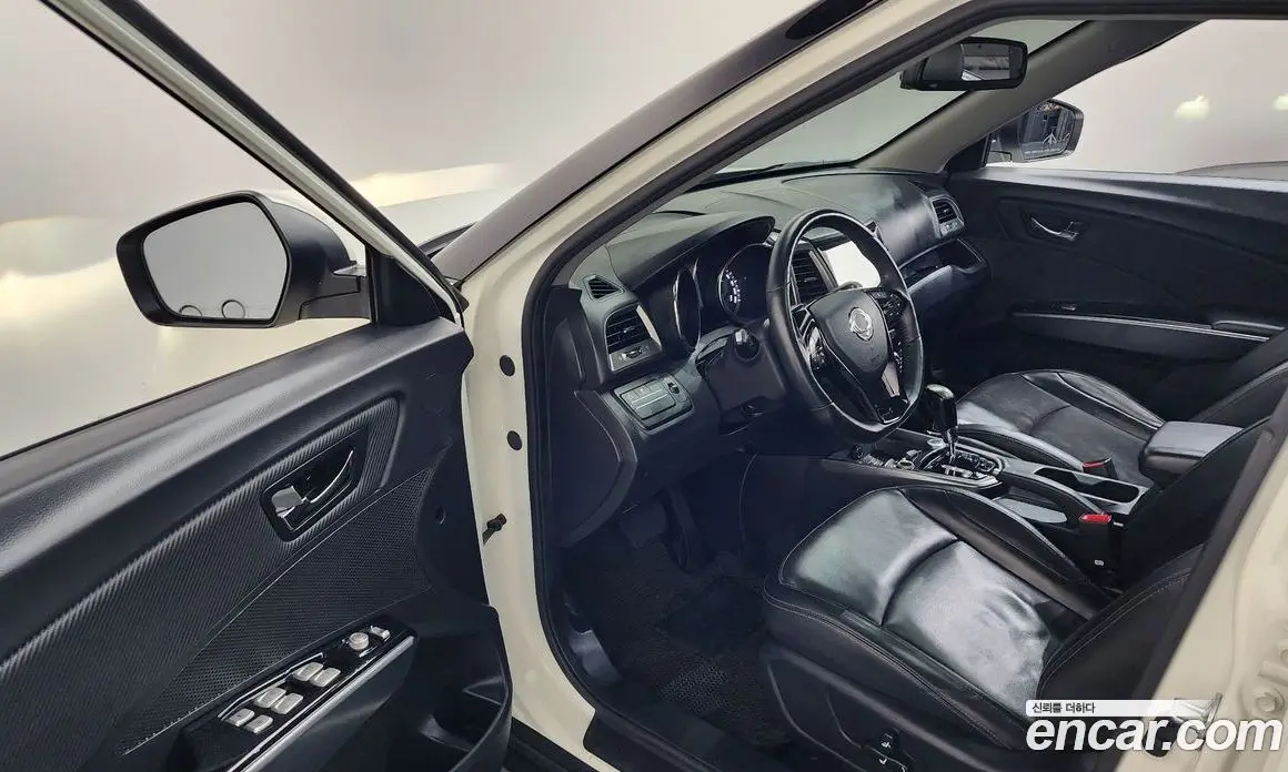 SsangYong TIBOLI 2018 1.6 автомат (гидро), фото 10