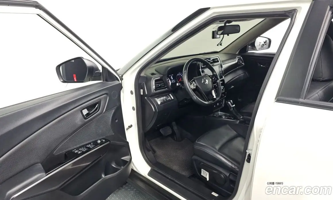 SsangYong TIBOLI 2019 1.5 автомат (гидро), фото 12
