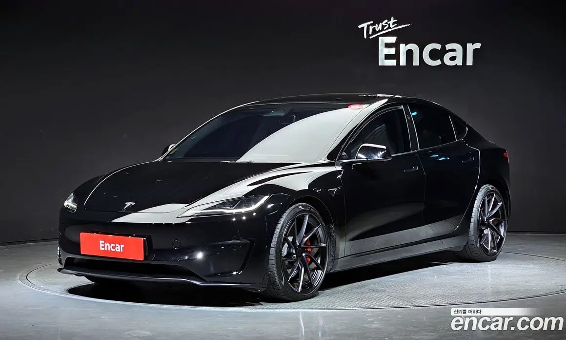 Tesla Model 3 2024 0.2 автомат (гидро), фото 1