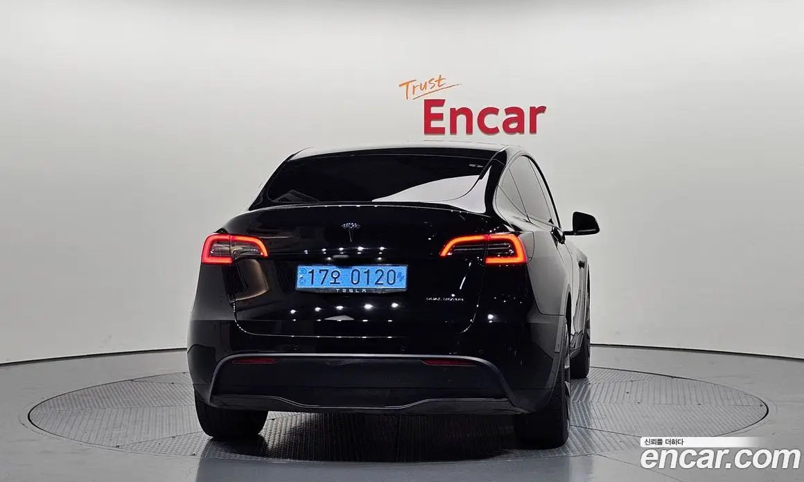Tesla Model Y 2022 0.2 автомат (гидро), фото 3 Tesla Model Y 2022 0.2 автомат (гидро), фото 3