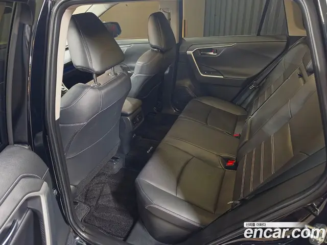 Toyota RAV4 2025 2.5 автомат (гидро), миниатюра 11 Toyota RAV4 2025 2.5 автомат (гидро), миниатюра 11