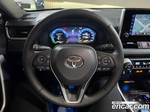 Toyota RAV4 2025 2.5 автомат (гидро), миниатюра 12