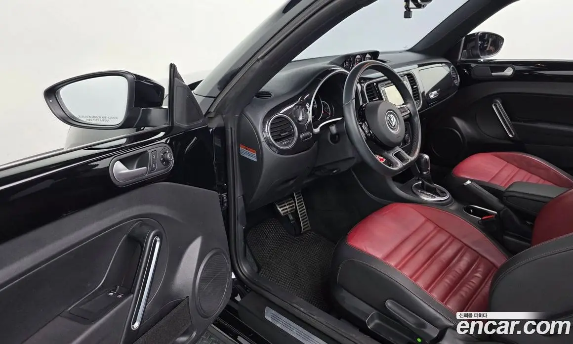 Volkswagen Beatle 2015 2.0 автомат (гидро), фото 17