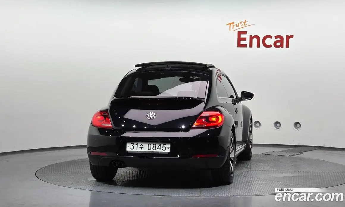 Volkswagen Beatle 2015 2.0 автомат (гидро), фото 3