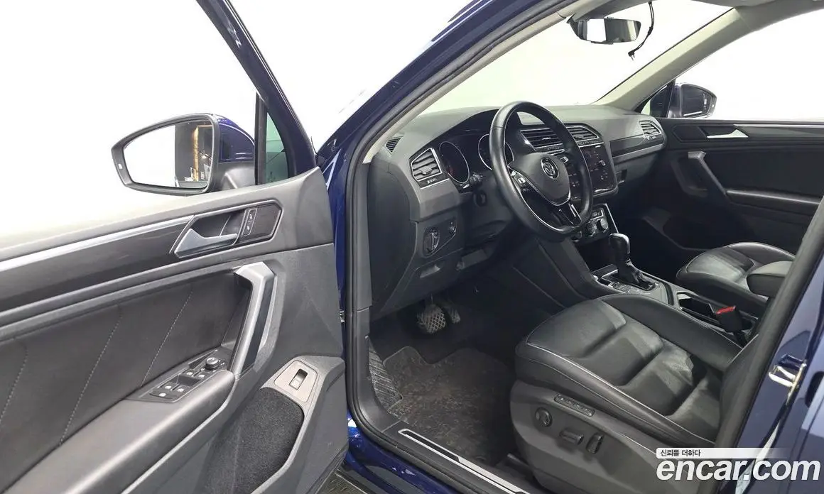 Volkswagen Tiguan 2020 2.0 автомат (гидро), фото 13