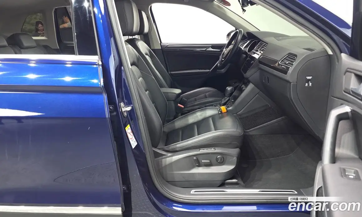 Volkswagen Tiguan 2020 2.0 автомат (гидро), фото 16