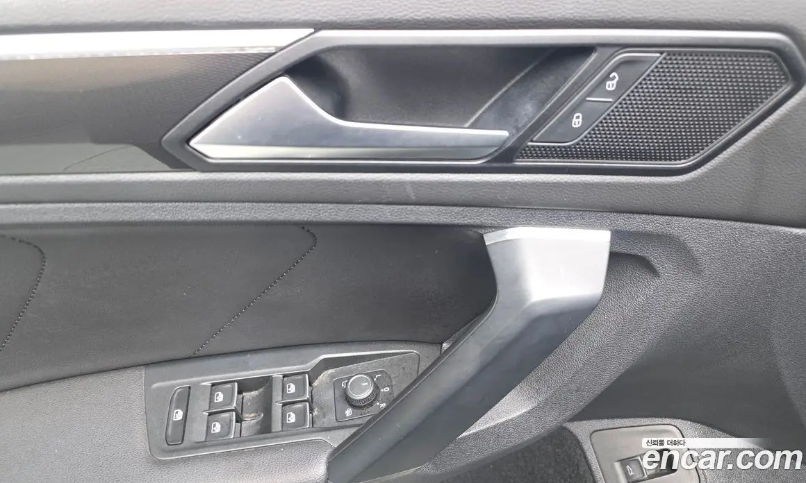 Volkswagen Tiguan 2020 2.0 автомат (гидро), фото 28