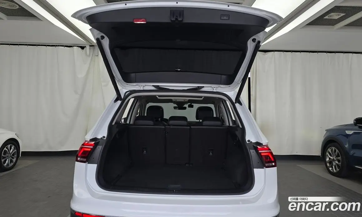 Volkswagen Tiguan 2022 2.0 автомат (гидро), фото 20
