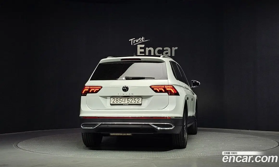 Volkswagen Tiguan 2022 2.0 автомат (гидро), фото 4