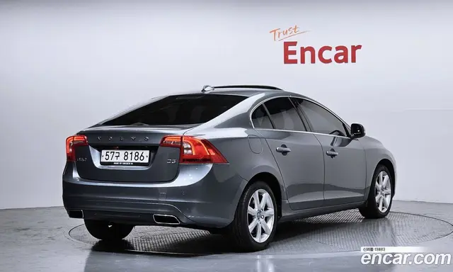 Volvo S60 2018 2.0 автомат (гидро), миниатюра 2
