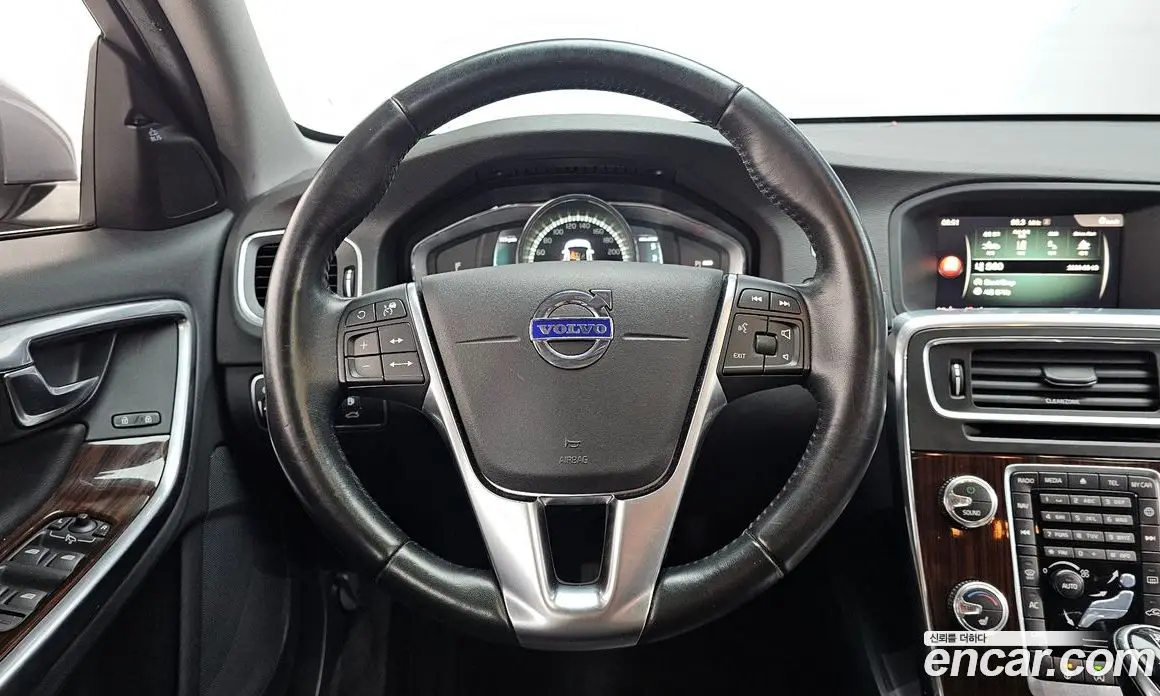 Volvo S60 2018 2.0 автомат (гидро), фото 13