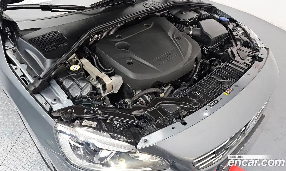 Volvo S60 2018 2.0 автомат (гидро), фото 6