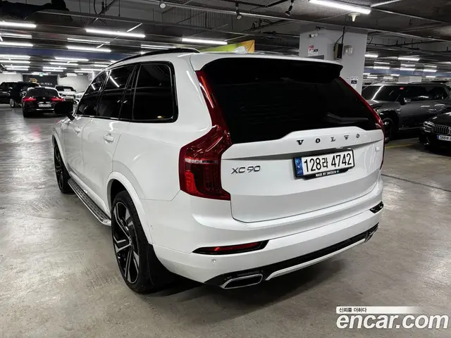 Volvo XC90 2021 2.0 автомат (гидро), миниатюра 2