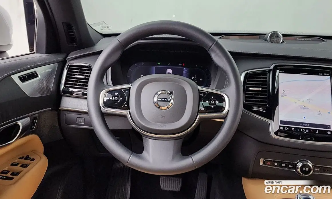 Volvo XC90 2023 2.0 автомат (гидро), фото 13