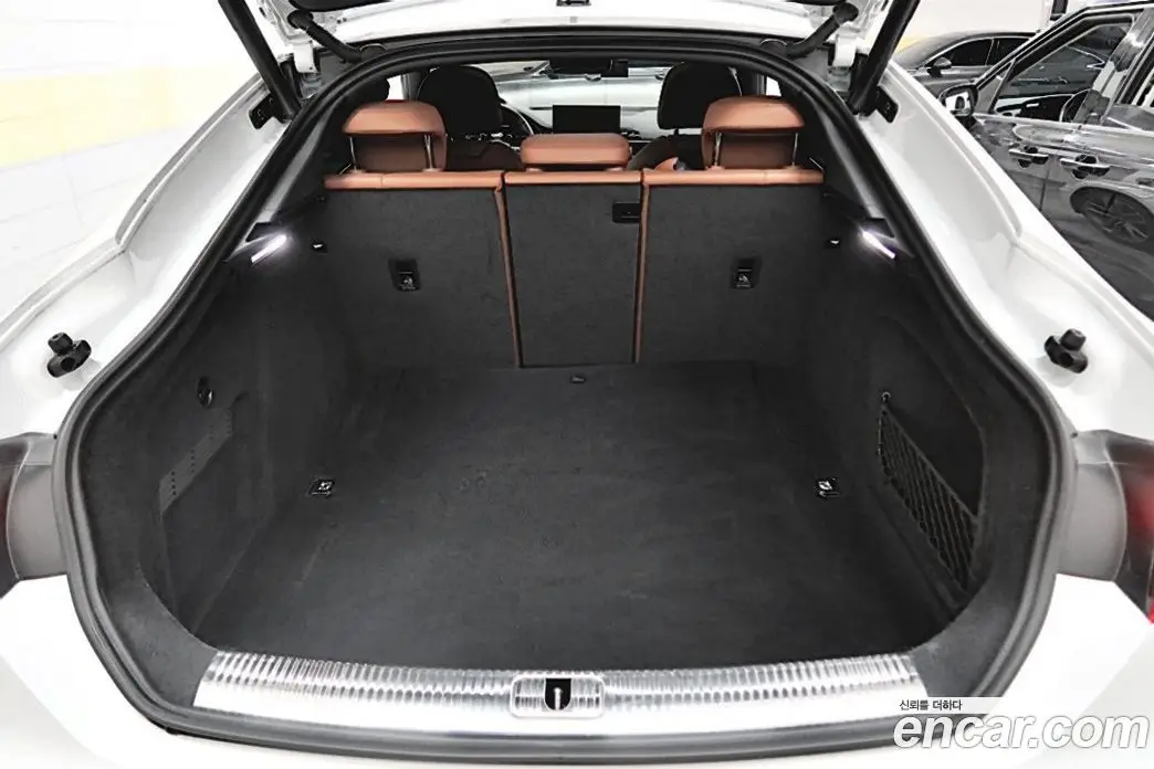 Audi A5 2021 2.0 автомат (гидро), фото 11