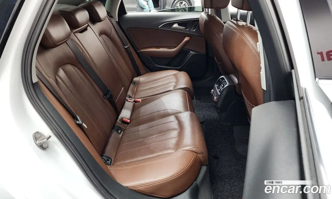 Audi A6 2016 2.0 автомат (гидро), фото 12