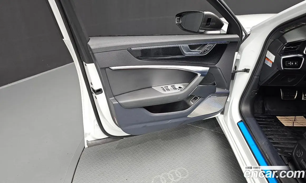 Audi A6 2019 2.0 автомат (гидро), фото 13