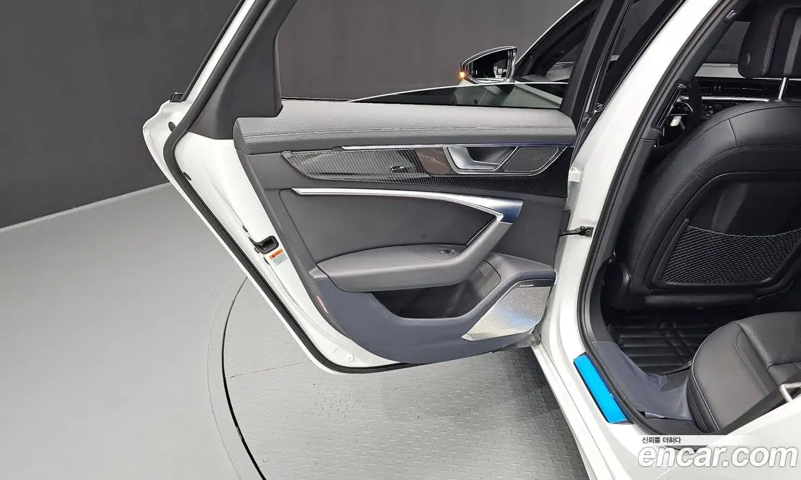 Audi A6 2019 2.0 автомат (гидро), фото 14