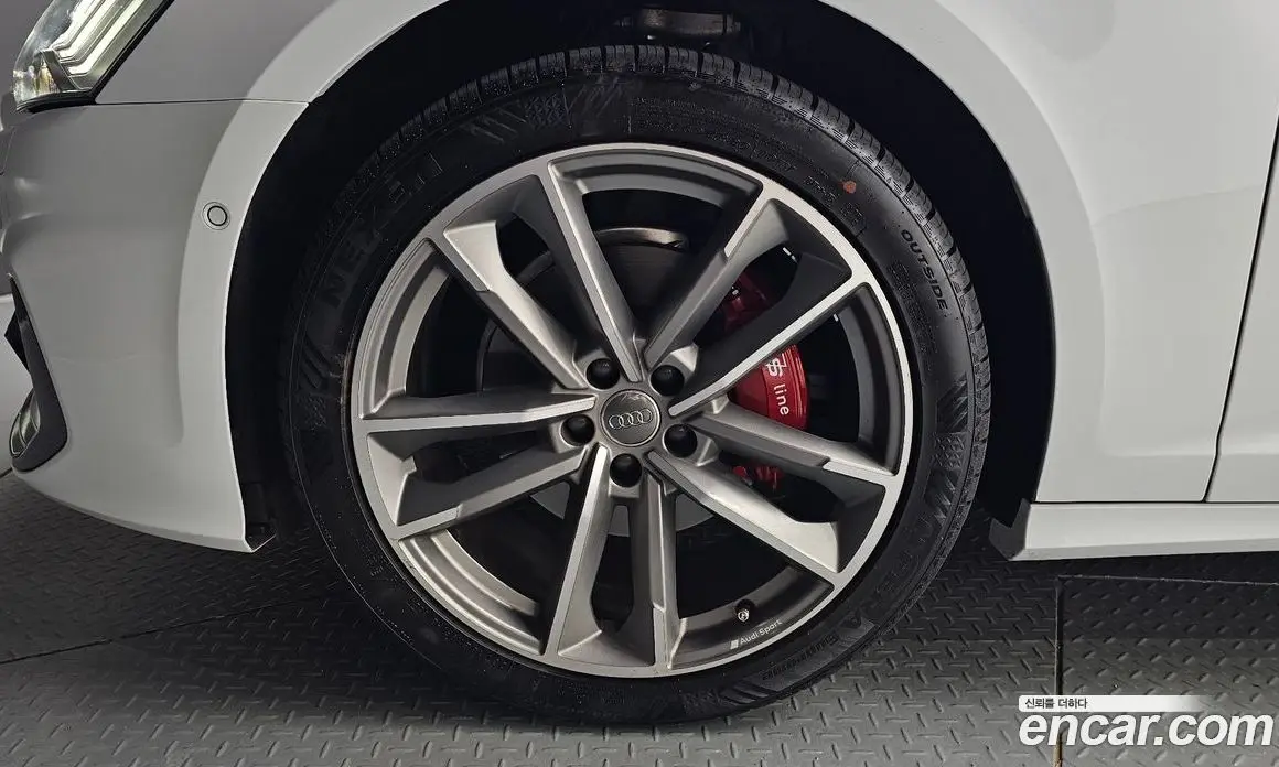 Audi A6 2019 2.0 автомат (гидро), фото 4