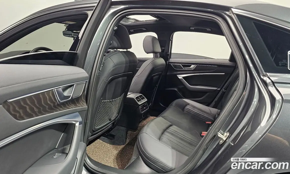 Audi A6 2020 2.0 автомат (гидро), фото 16
