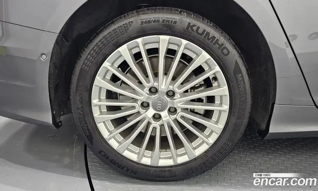 Audi A6 2020 2.0 автомат (гидро), миниатюра 5