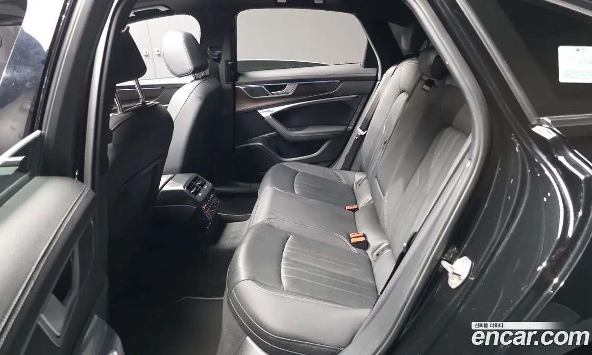 Audi A6 2022 3.0 автомат (гидро), фото 18