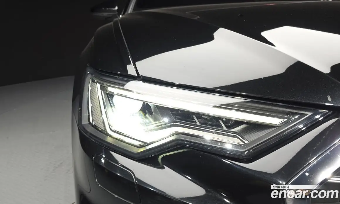 Audi A6 2022 3.0 автомат (гидро), фото 8