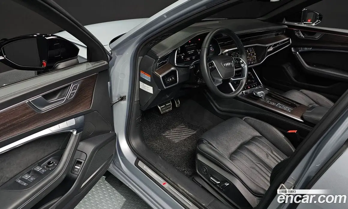 Audi A6 2023 3.0 автомат (гидро), фото 13