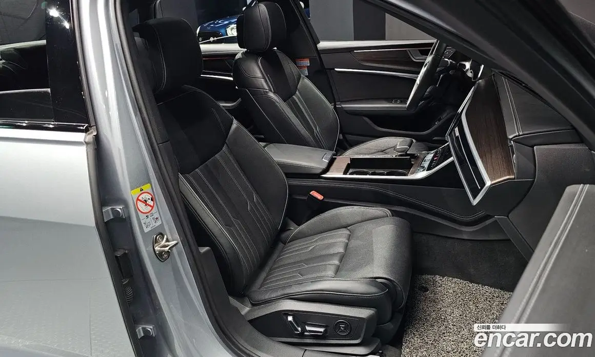 Audi A6 2023 3.0 автомат (гидро), фото 16