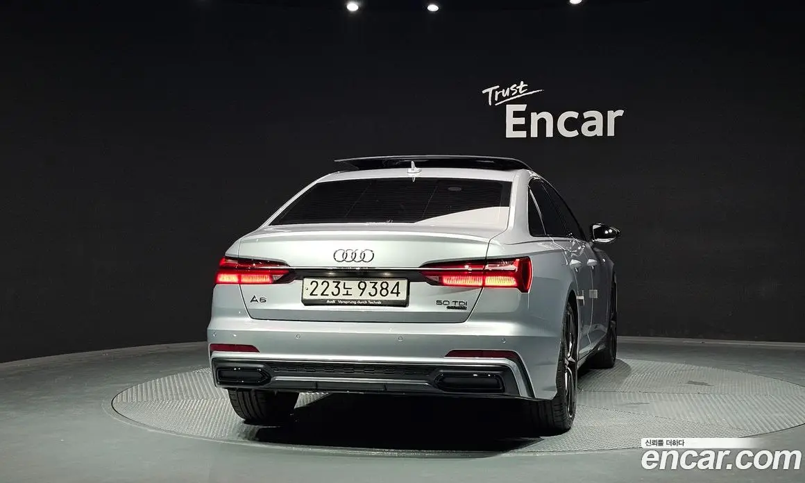 Audi A6 2023 3.0 автомат (гидро), фото 4