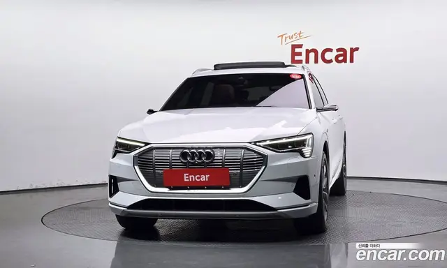 Audi e-tron 2021 0.2 автомат (гидро), миниатюра 3