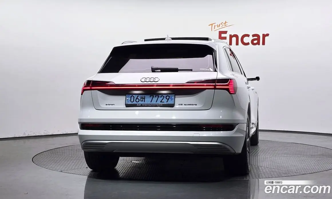 Audi e-tron 2021 0.2 автомат (гидро), фото 4